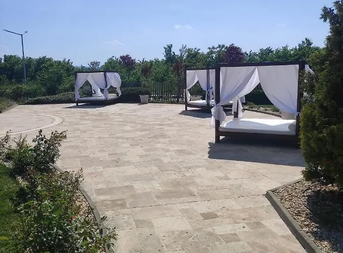 Студио София Hotell *